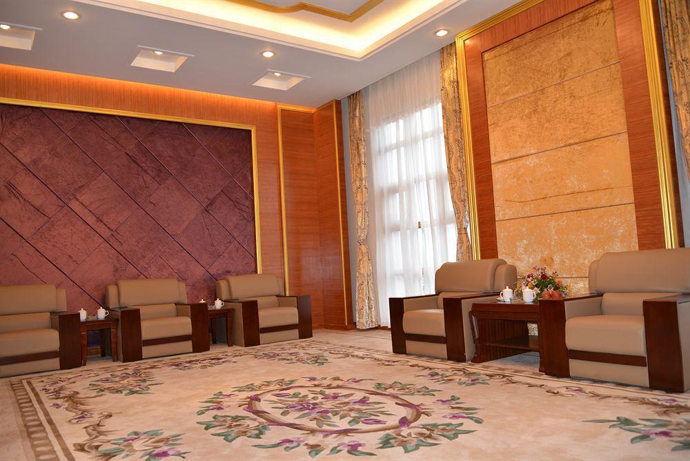 Golden Peacock Resort Hotel Μπέιρα Εξωτερικό φωτογραφία