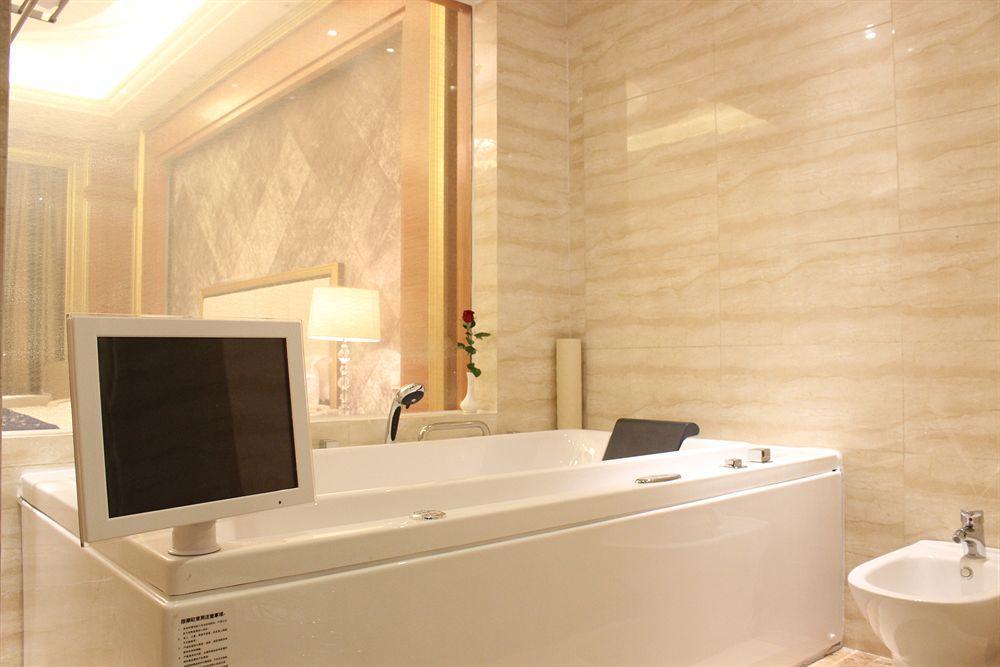 Golden Peacock Resort Hotel Μπέιρα Εξωτερικό φωτογραφία