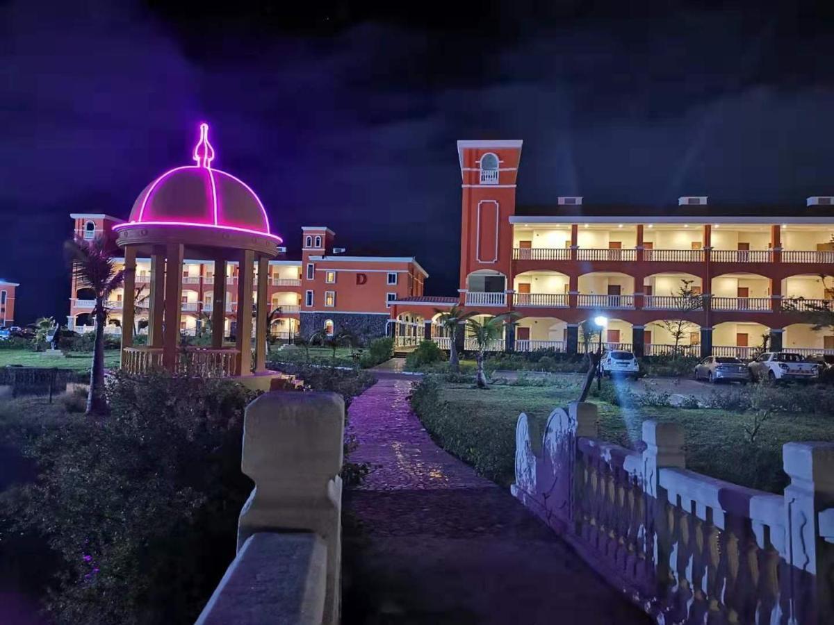 Golden Peacock Resort Hotel Μπέιρα Εξωτερικό φωτογραφία