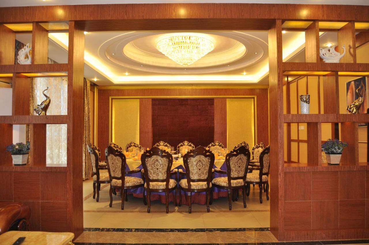 Golden Peacock Resort Hotel Μπέιρα Εξωτερικό φωτογραφία